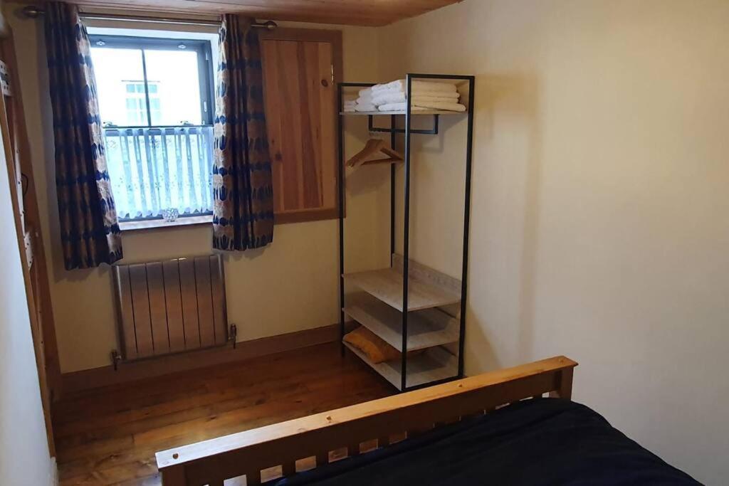 Ty Taf 2 Bed Cottage With Deck & Easy Transport Links كارديف المظهر الخارجي الصورة